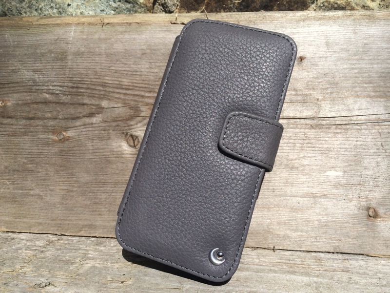 Noreve Tradition Front Review: Noreve Tradition B [2106TB] Leather iPhone Case